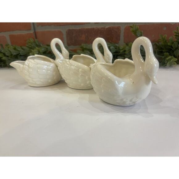 Lenwile Ardalt Artware 3 Porcelain Swans‎ Figurine Japan 10 3/4" W Collectable - Picture 2 of 8